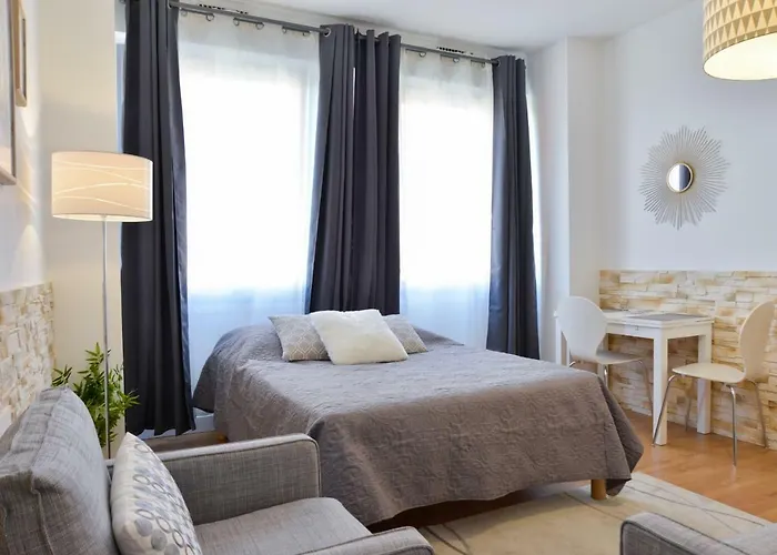 Nice Flat Ramblas Centre Διαμέρισμα *